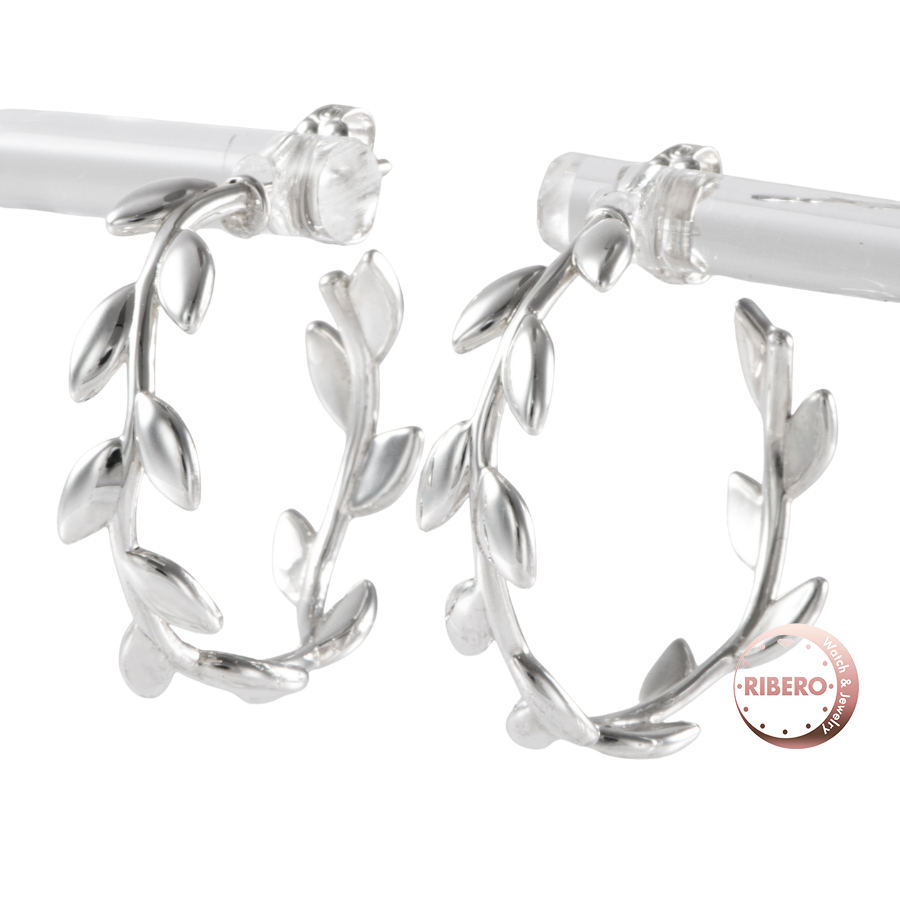 ティファニー オリーブリーフ ピアス