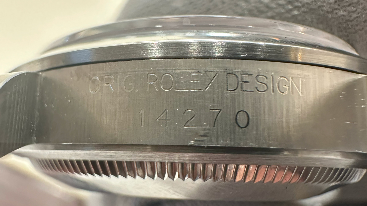 旧型シリアル刻印例